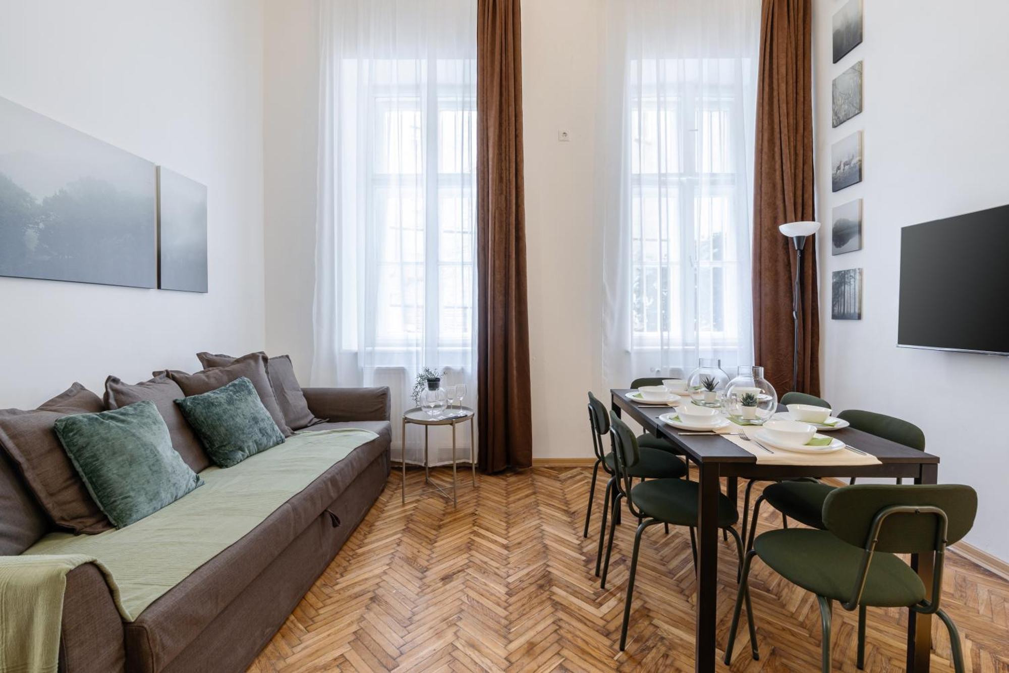 Gemini Budapest