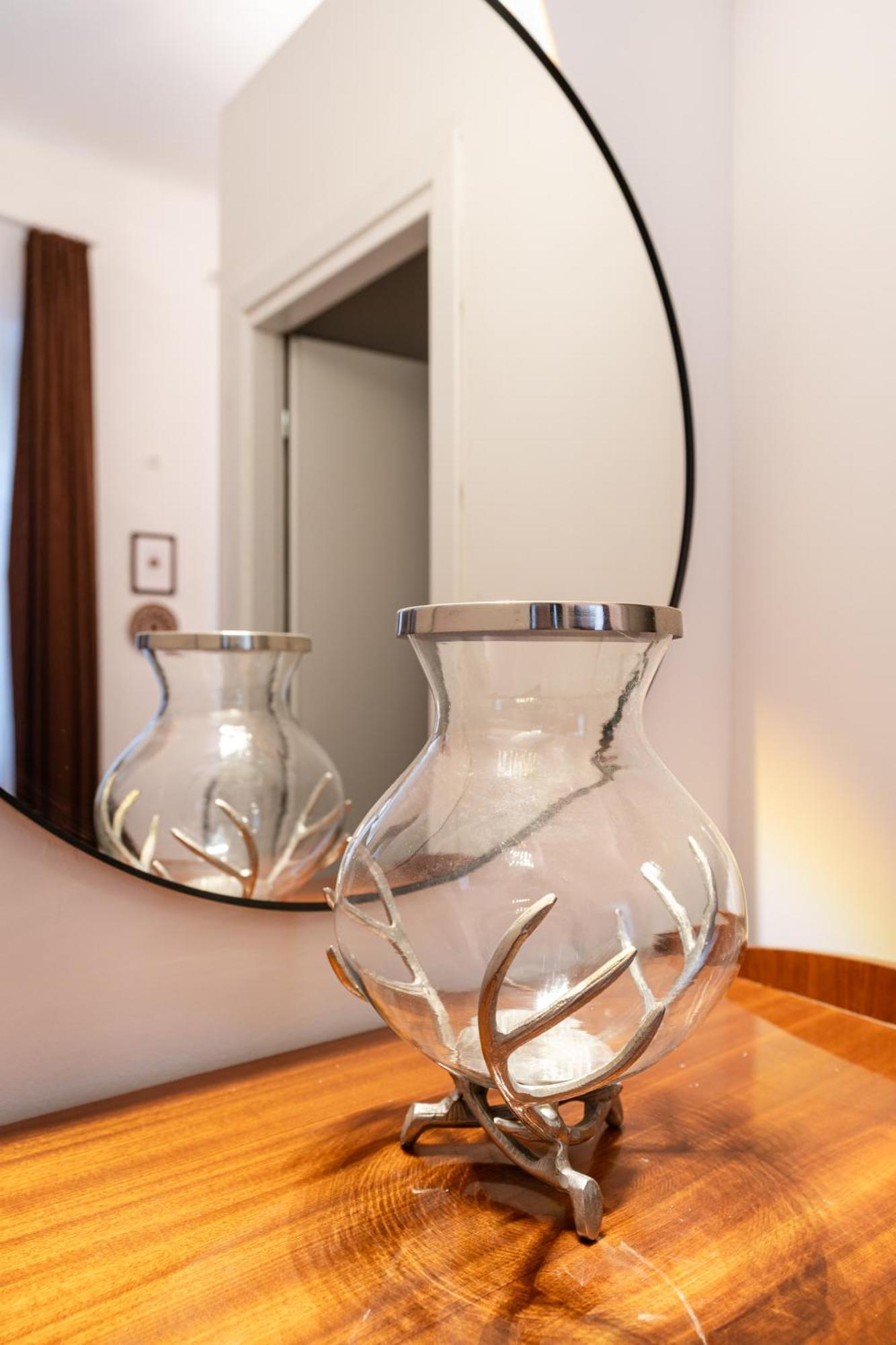 Gemini Apartment